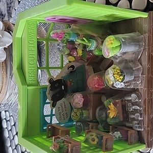 Woodzeez flower shop. New